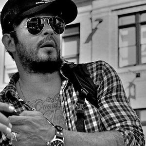 Meet your Posher, Enrique